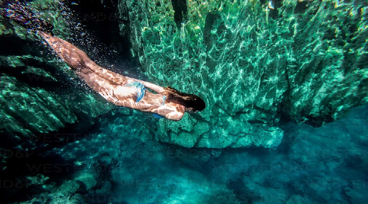 Barracuda Lake, Coron Island, Palawan, Philippines Barracuda Lake